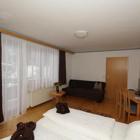 Baerenbachhof 3*