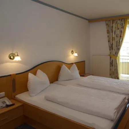 Отель Baerenbachhof 3*